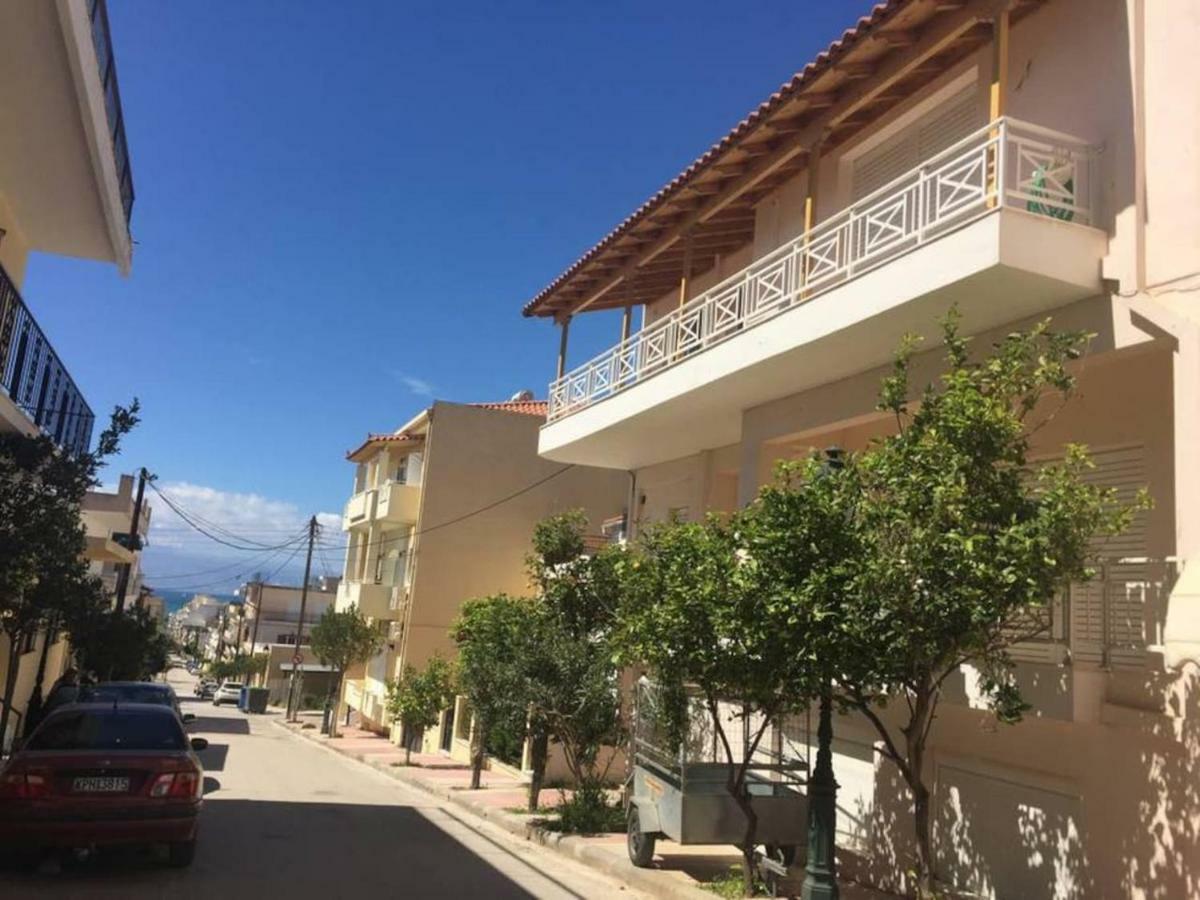 Azure Retreat Daire Loutráki Dış mekan fotoğraf